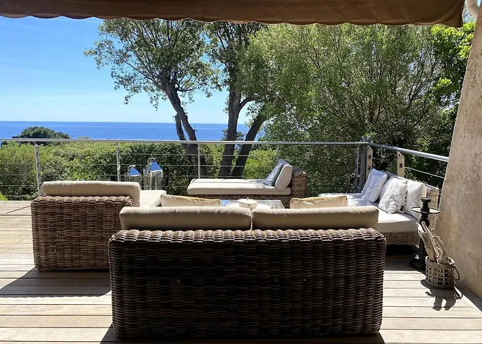 Bord De A Pied Proche Pinarello Holiday home