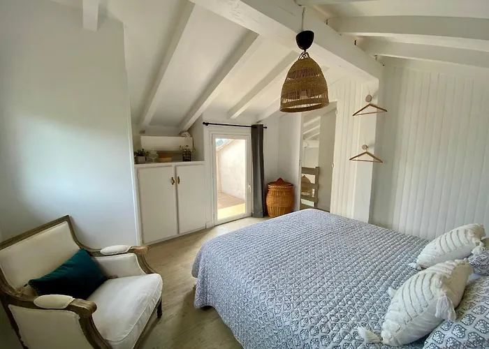 Bord De A Pied Proche Pinarello Holiday home